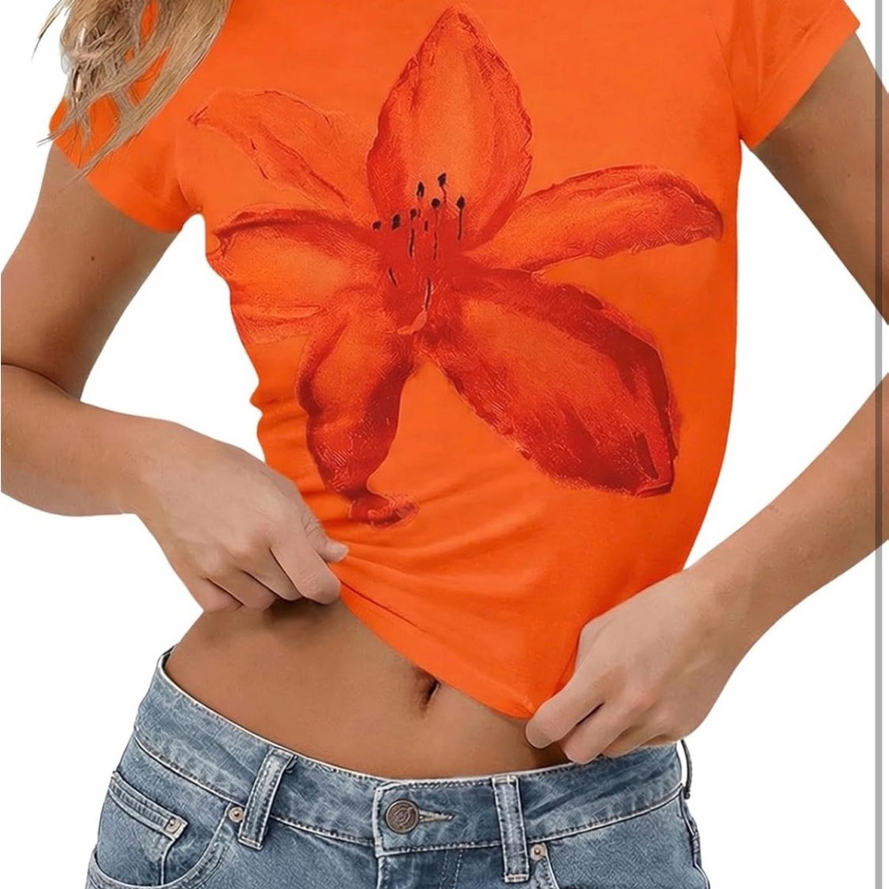 Women's Orange Floral Crop Tee - Short Sleeve Graphic Top